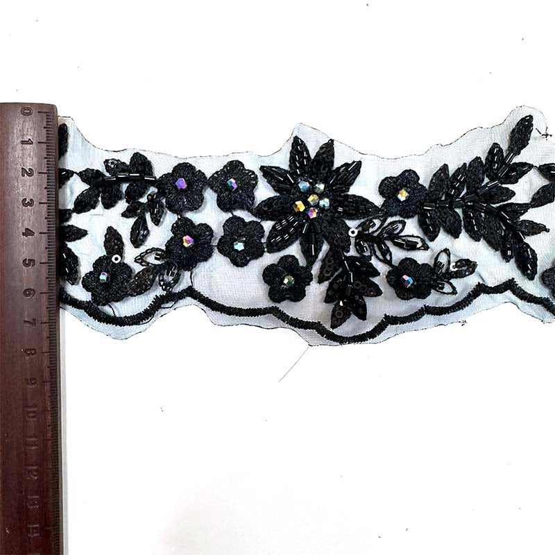 D2608-134multicolor bead trimming