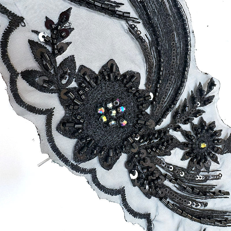 D2608-137 multicolor bead trimming