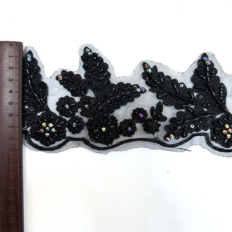D2608-156 multicolor bead trimming
