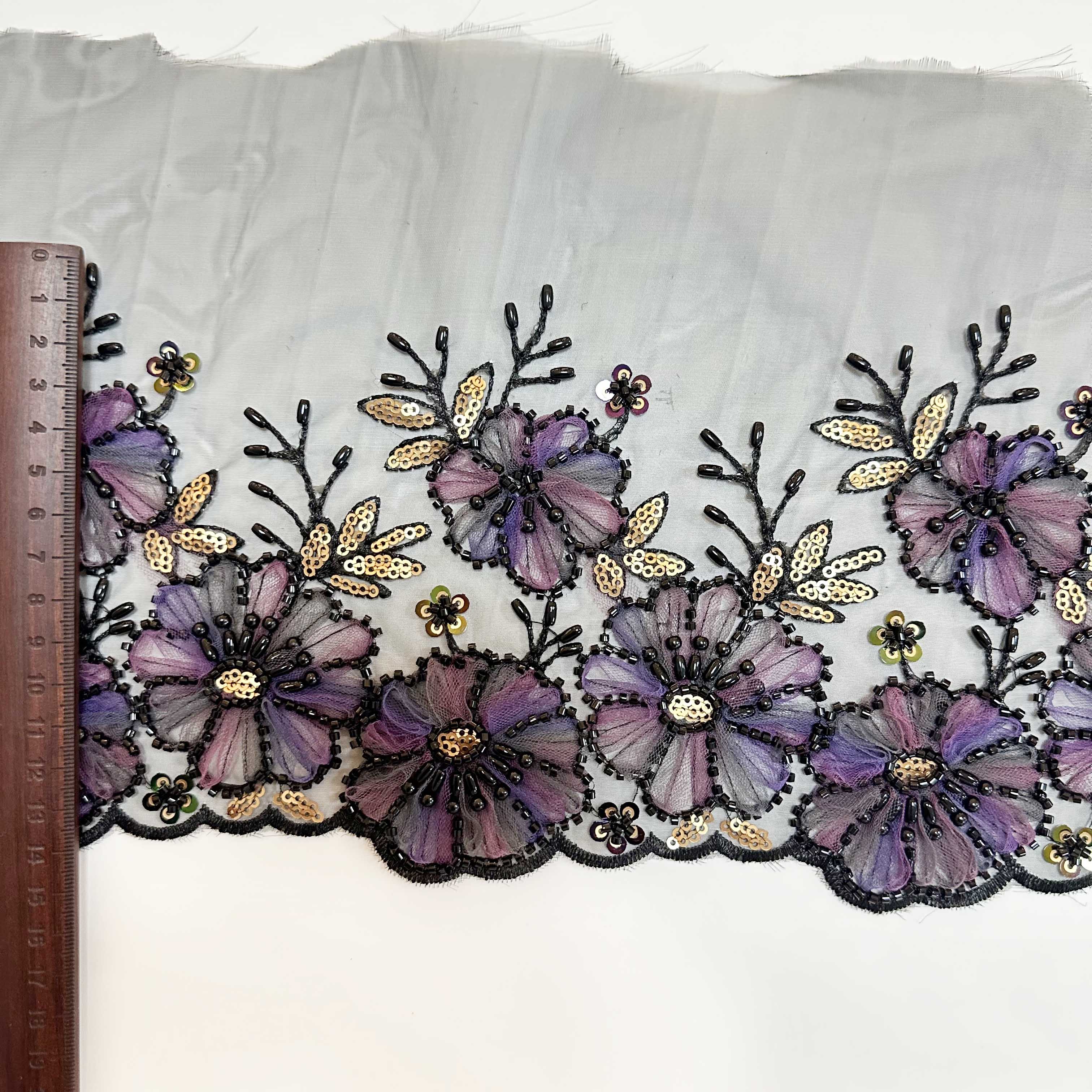 L2607-27 Lace trimming